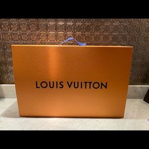 Louis Vuitton Giant box